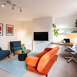 Stylish & Spacious Peckham Flat
