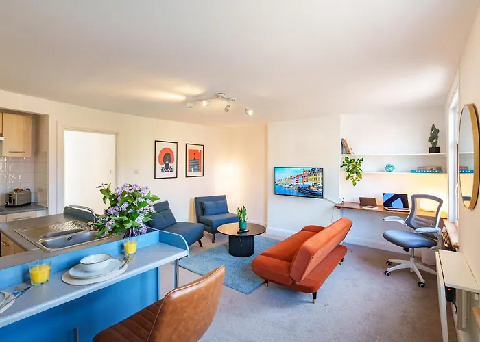 Stylish & Spacious Peckham Flat